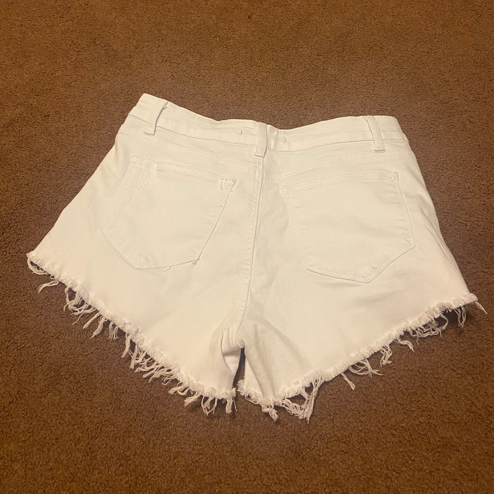 Size 11 white jean shorts